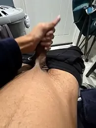 BrownBoyStrokin webcam model stream image