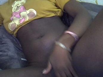 Hotberry webcam bongacams model stream image