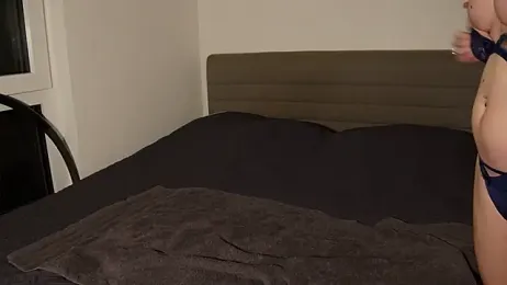 Malou-Nu webcam stripchat model stream image