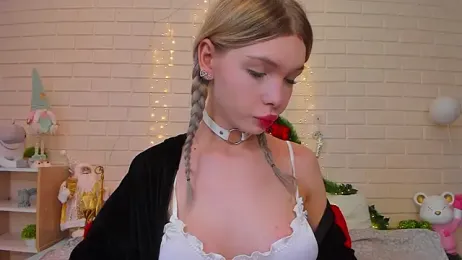 Blondy_Fina webcam stripchat model stream image