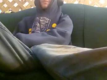 biggestboiiii webcam model stream image