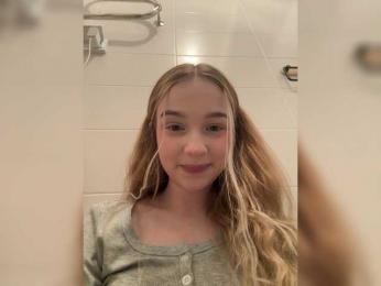 MimiMila webcam bongacams model stream image