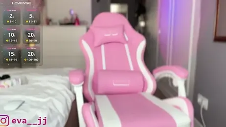 Eva_JJ webcam model stream image