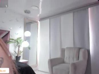 _antonnela_ webcam model stream image