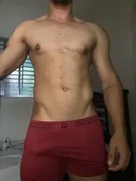 MoreninhoMagrinho webcam model stream image