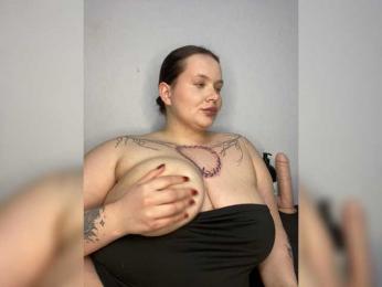 Divine-1 webcam model stream image