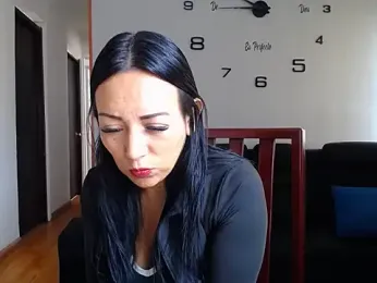 Laura_martin_ webcam model stream image