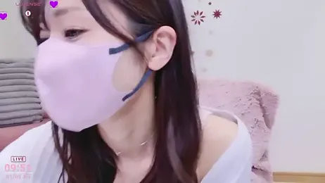 meg_0901 webcam model stream image