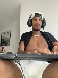 Miguel_bigcock webcam model stream image