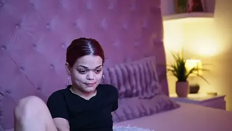 MaiaMini webcam stripchat model stream image