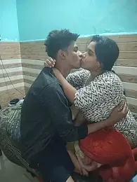 xoupleaura webcam model stream image