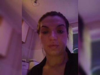 Laylay13 webcam model stream image