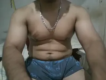 Alcee490 webcam stripchat model stream image