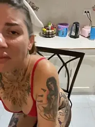 Izy_cute_ webcam model stream image