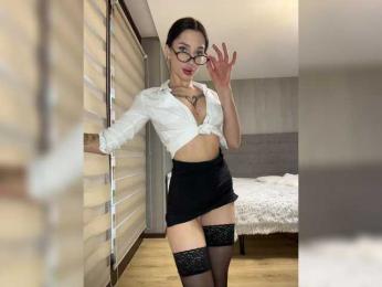 BabyDarii webcam model stream image