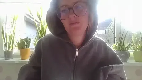 LiquidLeonie webcam model stream image