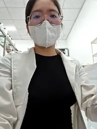 HinaLovely webcam model stream image