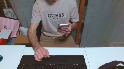 hucho40 webcam model stream image