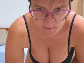 curvyjules69 webcam model stream image
