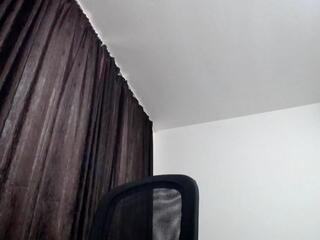 Morttek webcam model stream image