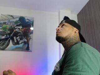 Apolo Strongman webcam model stream image