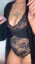 Violetta2022 webcam model stream image