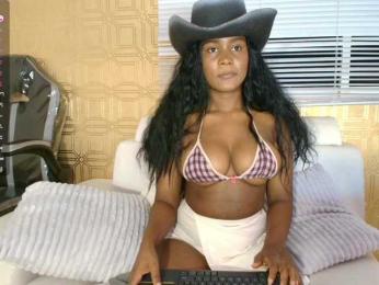 SashaLuxx webcam bongacams model stream image