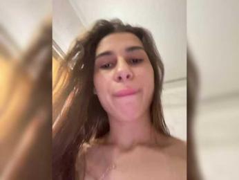 SweetSlice webcam model stream image