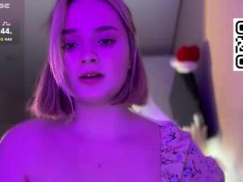 pleasant_fun webcam model stream image