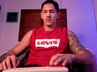 Joy Lopez webcam model stream image