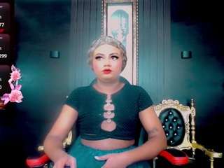 mayka-brunette01 webcam camsoda model stream image