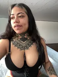 aliensexy webcam model stream image