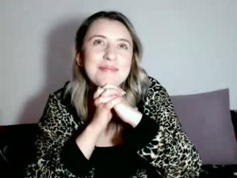 dalyana22 webcam chaturbate model stream image