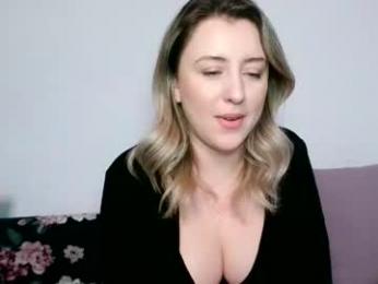 dalyana22 webcam model stream image