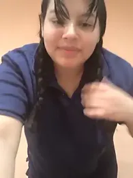 Hinae_ webcam model stream image