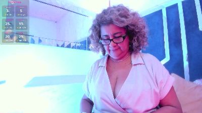 RosaHartley webcam model stream image