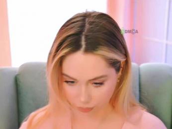 -ANN webcam bongacams model stream image