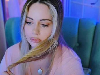 -ANN webcam bongacams model stream image