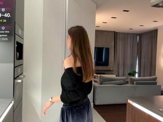 Helga Kleimola webcam model stream image