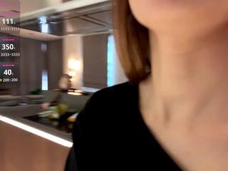 Helga Kleimola webcam model stream image