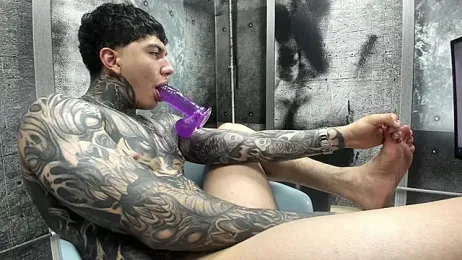Gury_tattoo webcam model stream image