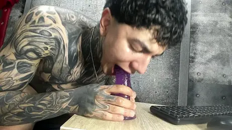 Gury_tattoo webcam model stream image