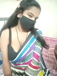 hottiess69 webcam model stream image