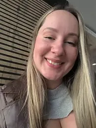 Mona_Plus webcam model stream image