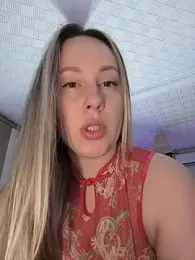 Mona_Plus webcam stripchat model stream image