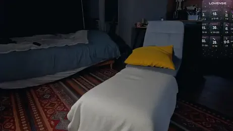 _Lora_Palmer webcam model stream image