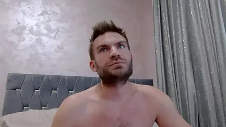 10in_deluxe webcam stripchat model stream image