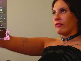 Elle-Brooke1 webcam model stream image