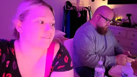 PiggyRose webcam model stream image