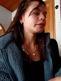 _Isabella-7 webcam model stream image